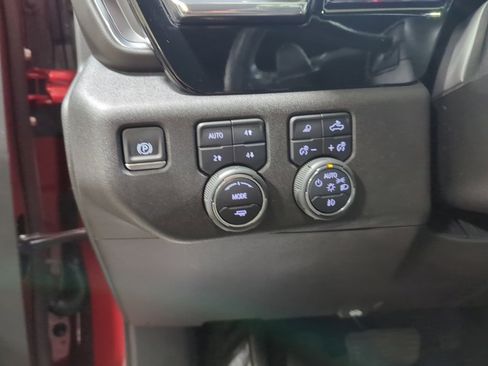 Used 2024 Chevrolet Silverado 1500 High Country image 17