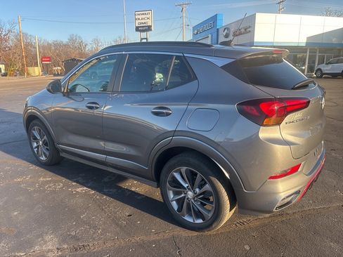 Used 2021 Buick Encore GX Select w/ Sport Touring Package image 3