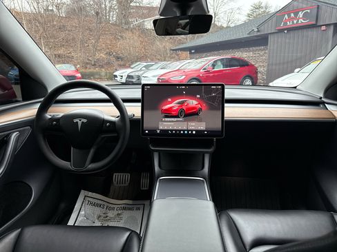 Used 2022 Tesla Model Y Performance image 34