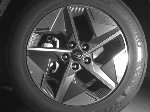 Used 2025 Hyundai Tucson SEL image 12