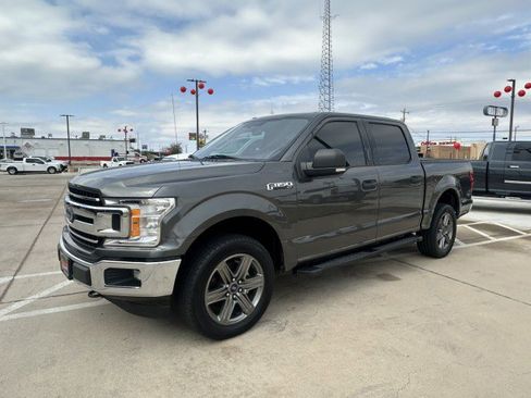 Used 2018 Ford F150 XLT w/ Equipment Group 301A Mid image 8