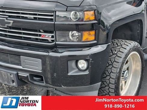 Used 2019 Chevrolet Silverado 2500 LTZ w/ Duramax Plus Package AWD/4WD image 11