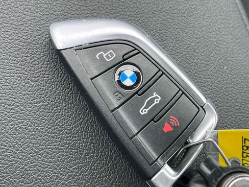 Used 2020 BMW 330i xDrive Sedan w/ Driving Assistance Package AWD/4WD image 4