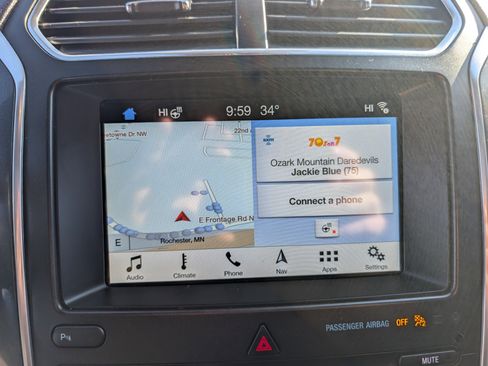 Used 2019 Ford Explorer Sport image 17