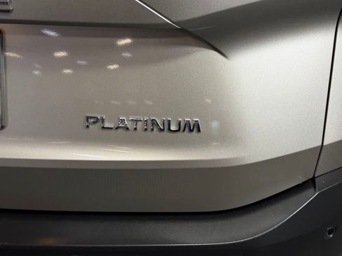 Used 2023 Nissan Rogue Platinum w/ Platinum Premium Package image 14