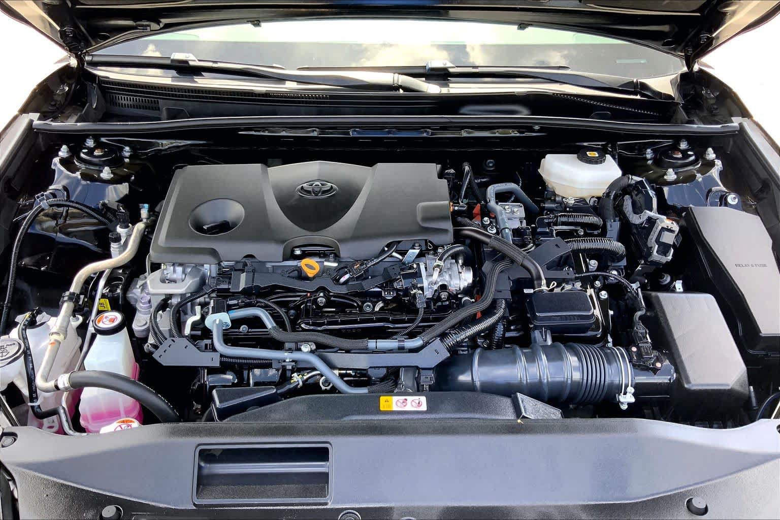 Used 2025 Toyota Camry LE FWD image 31