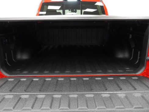 Used 2025 RAM 1500 Big Horn AWD/4WD image 42