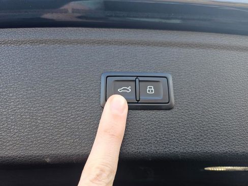 Used 2018 Audi Q5 2.0T Premium Plus w/ Premium Plus Package image 85