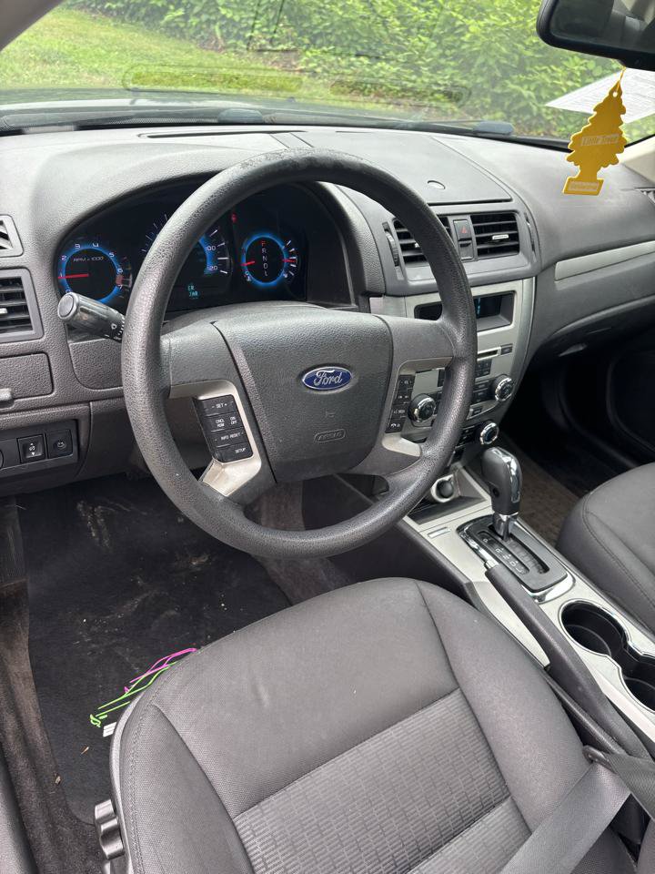 Used 2010 Ford Fusion SE FWD image 16