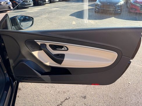 Used 2015 Volkswagen Eos Final Edition image 21