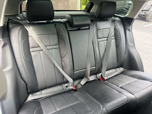 Used 2023 Land Rover Range Rover Evoque SE image 28