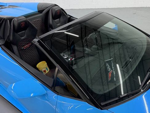 Used 2020 Lamborghini Huracan EVO RWD image 6