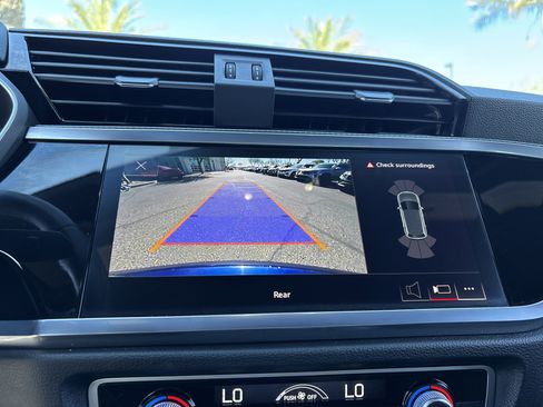 Used 2023 Audi Q3 2.0T Premium w/ Black Optic Sport Package image 22