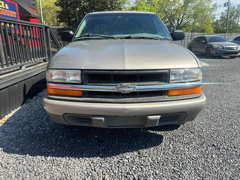 Used 2000 Chevrolet S10 Pickup LS w/ Preferred Equipment Group image 8