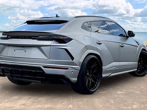 Used 2021 Lamborghini Urus AWD/4WD image 4