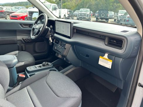 New 2025 Ford Maverick XL FWD image 33