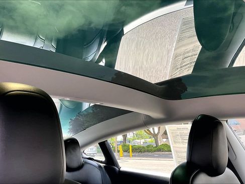 Used 2022 Tesla Model 3 Long Range AWD/4WD image 21