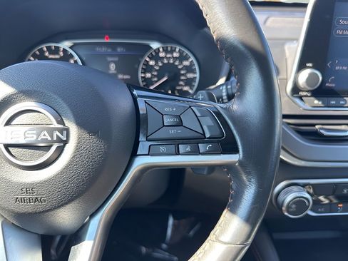 Used 2023 Nissan Altima 2.5 SR image 13