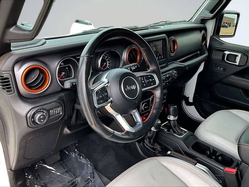 Used 2021 Jeep Gladiator Mojave w/ LED Lighting Group AWD/4WD image 16