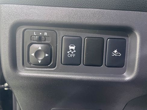 Used 2024 Mitsubishi Mirage ES image 28