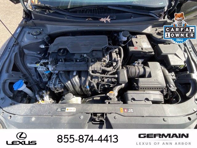 Used 2025 Hyundai Elantra Limited FWD image 25