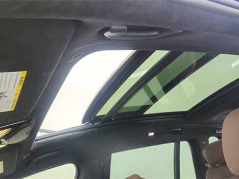 Used 2025 BMW X7 M60i image 60