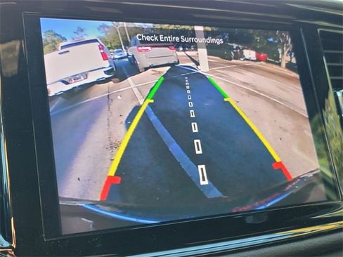 Used 2023 Dodge Durango GT image 34