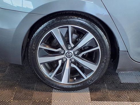 Used 2020 Nissan Maxima 3.5 SV w/ Floor Mat Group FWD image 8