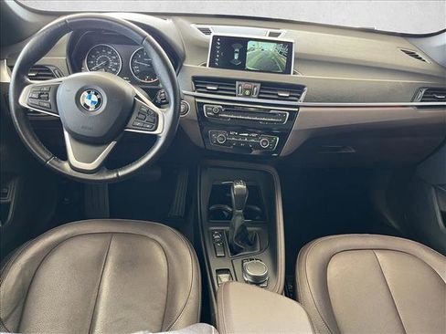 Used 2018 BMW X1 sDrive28i w/ Premium Package FWD image 11