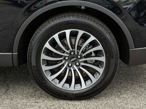 Certified 2023 Lincoln Aviator Reserve w/ Equipment Group 201A AWD/4WD image 9