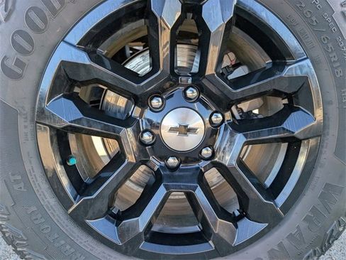 Certified 2023 Chevrolet Silverado 1500 RST w/ Z71 Off-Road Package image 7