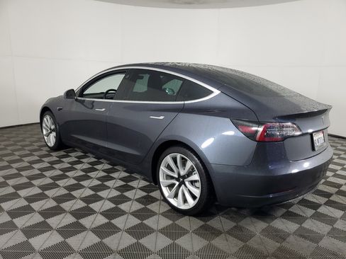 Used 2019 Tesla Model 3 Standard Range Plus image 6