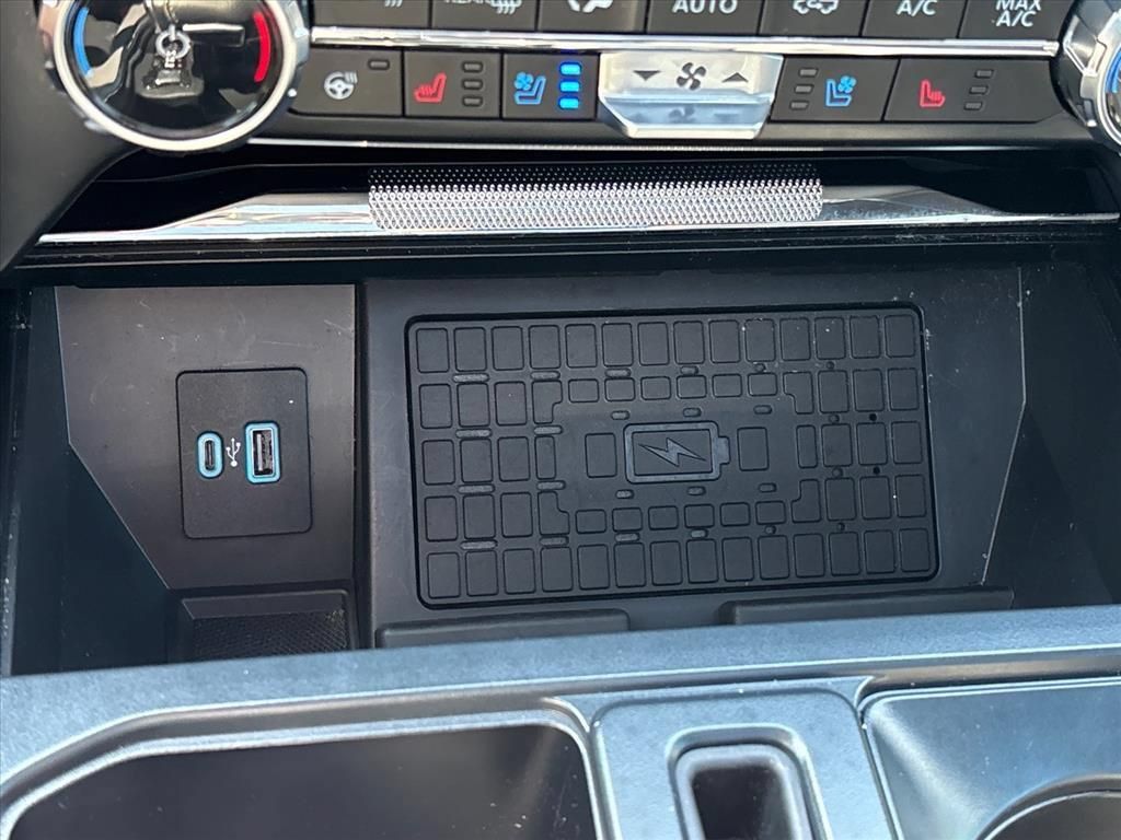 Used 2024 Ford F150 Lariat w/ Equipment Group 502A High AWD/4WD image 36