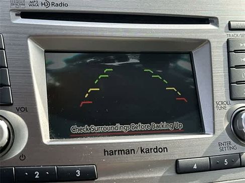 Used 2014 Subaru Outback 2.5i Limited image 12