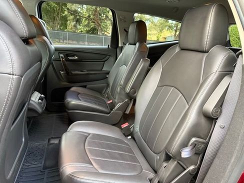 Used 2015 Chevrolet Traverse LTZ image 29