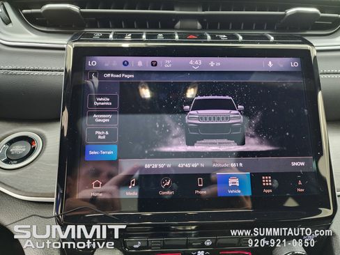 New 2025 Jeep Grand Cherokee Limited w/ Black Appearance Package image 63