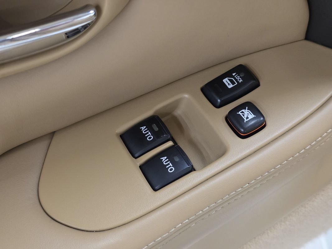 Used 2006 Lexus SC 430 Convertible RWD image 41