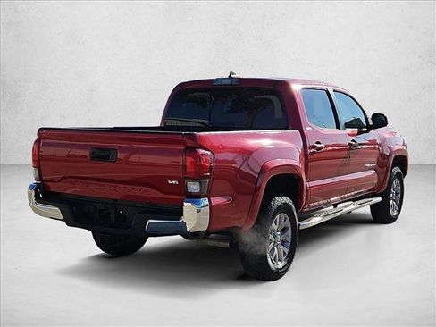 Used 2018 Toyota Tacoma SR5 image 5