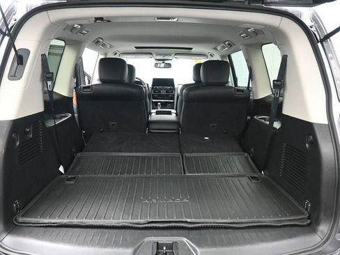 Used 2024 Nissan Armada SL w/ Captain's Chairs Package image 35