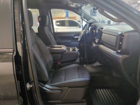 Used 2025 Chevrolet Silverado 2500 LT w/ Convenience Package image 27