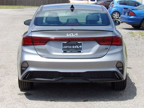 Used 2023 Kia Forte GT-Line w/ GT-Line Premium Package FWD image 7