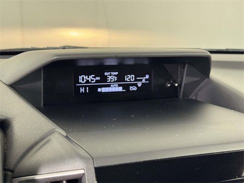 Used 2023 Subaru Crosstrek 2.0i image 26