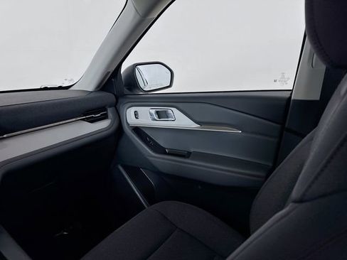 New 2026 Ford Explorer Active image 23