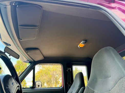 Used 1993 Ford F150 XL image 40