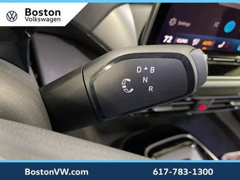 New 2025 Volkswagen ID.4 Pro image 18