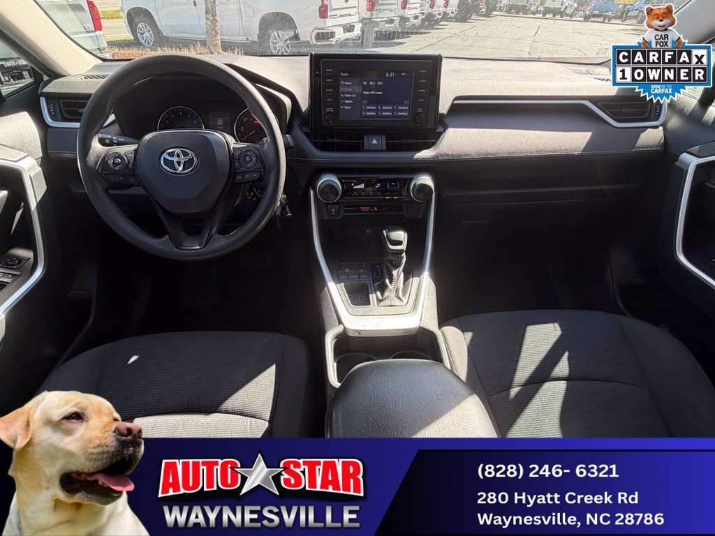 Used 2019 Toyota RAV4 LE FWD image 8