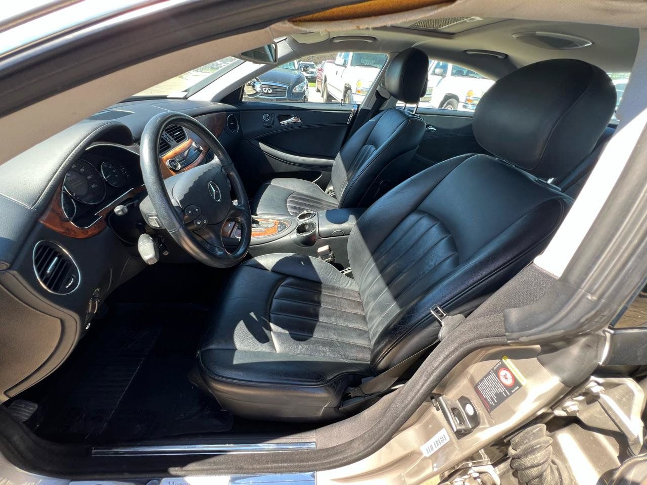 Used 2006 Mercedes-Benz CLS 500 image 33