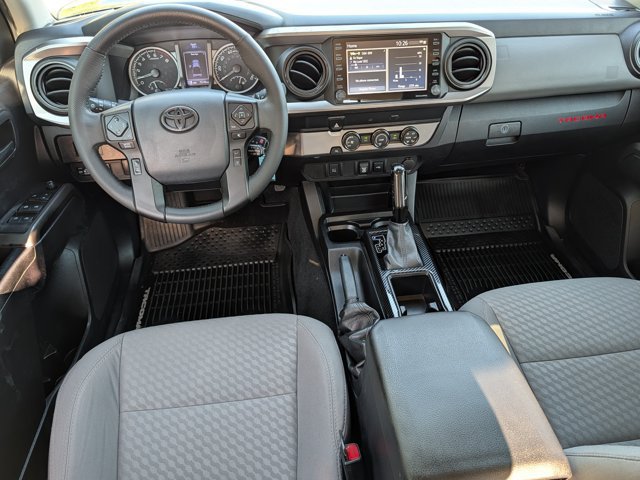 Used 2020 Toyota Tacoma SR5 RWD image 19