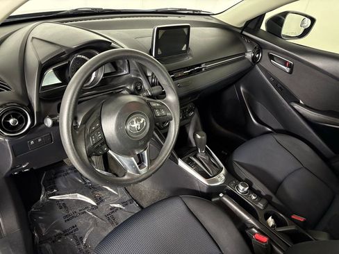 Used 2017 Toyota Yaris iA image 33