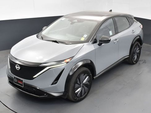 Used 2023 Nissan Ariya AWD image 46
